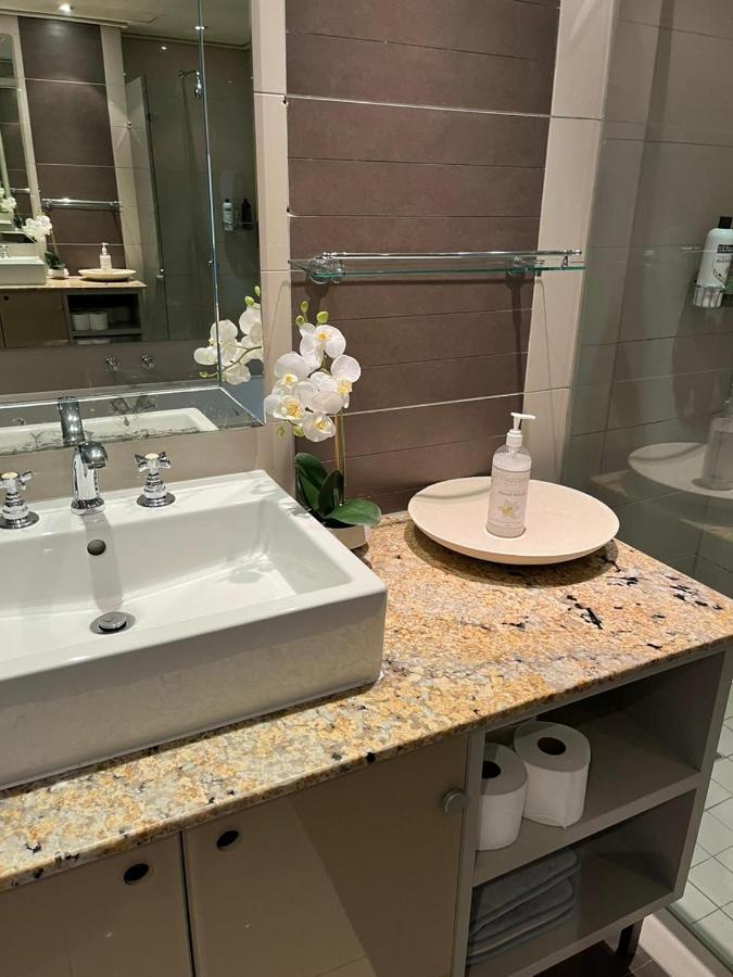 קייפטאון Cape Royale Luxury Suite מראה חיצוני תמונה